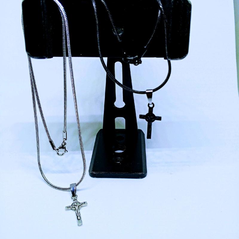 KALUNG TITANIUM PRIA DAN WANITA MODEL LIONTIN SALIB KALUNG BULAT TITANIUM 0