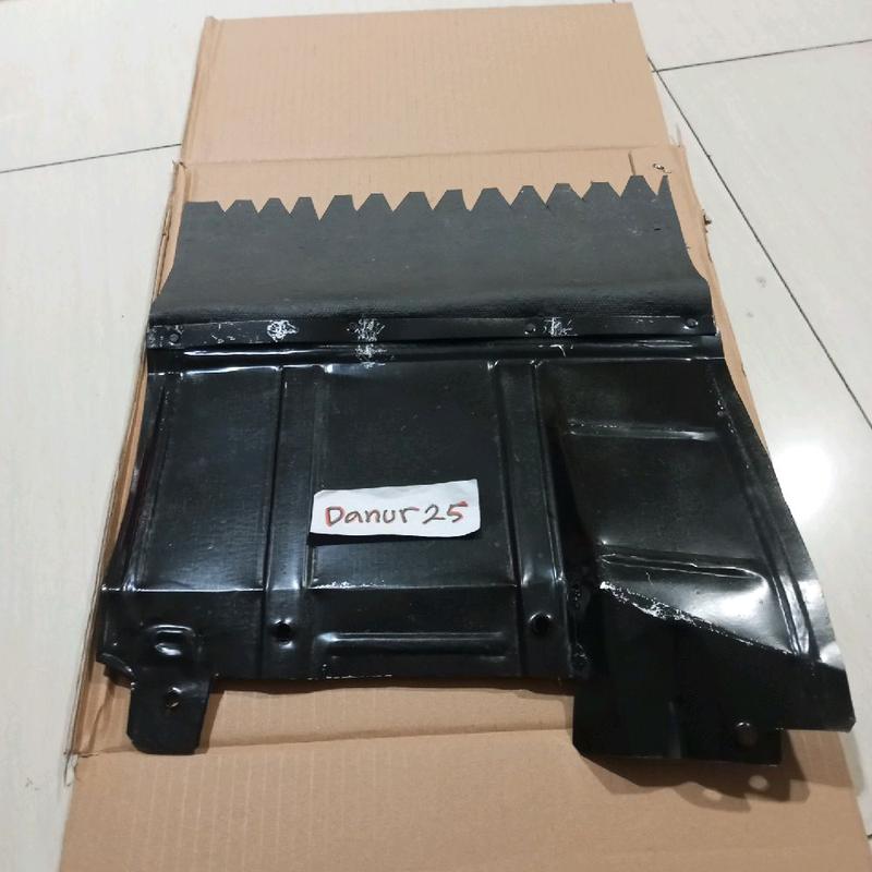 Dudukan Karpet Lumpur Depan PS100 PS120 Lama Plat 1Set Kiri Kanan 3