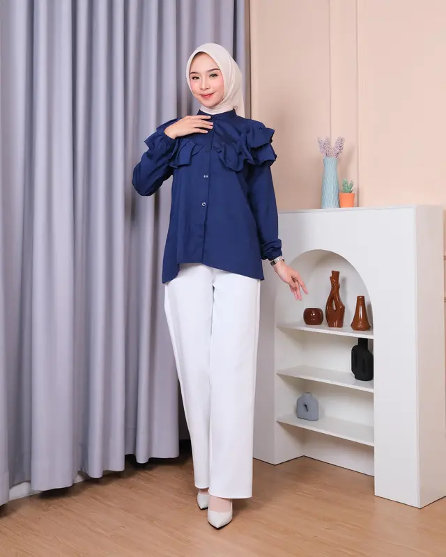 Baju Atasan Wanita Raina Terbaru Bahan Pollo Linen Blus Simpel Elegan Tangan Panjang Wudhu Friendly Busui Friendly Katun Casual Formal Dewasa Desain Ruffle Kancing Muslim Kerja Hitam Simple Dress Putih Santai Basic Kantor 8