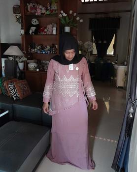 Product Review of Na Fashion- NAMIRA Dress Gamis Malaysia Kombinasi Brukat Bahan Crinkle Premium mix brokat sapto minimalis cantik mewah elegant from R**e 1