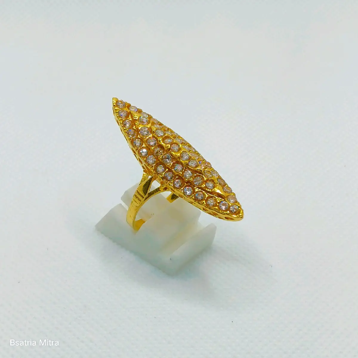 Aksesoris Cincin Elizabeth Susun Lapis Emas 24K