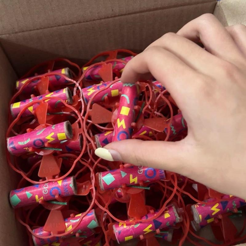 Chong chóng đồ chơi bay cao 20-25m toả đẹp cho trẻ em thiết kế đẹp an toàn dễ sử dụng