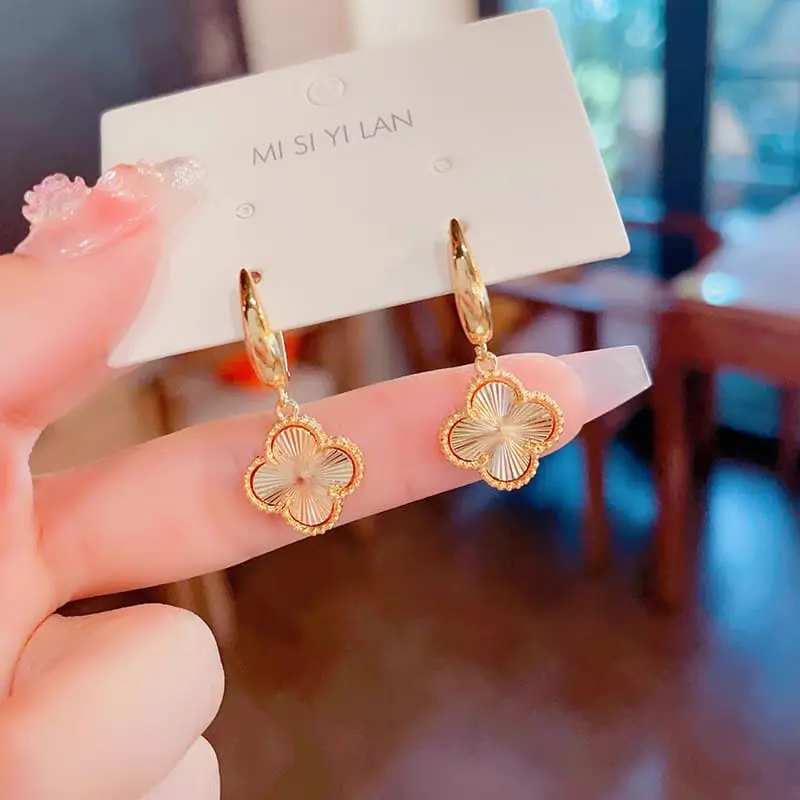 Anting Klip Titanium Wanita Terbaru Bunga Juntai Fashion Aksesories Anting Kekinian Wanita Anti Karat Tidak Luntur