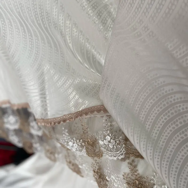 MUKENA SILKY ARMANY MOTIF -RENDA CANTIK Lembut 2