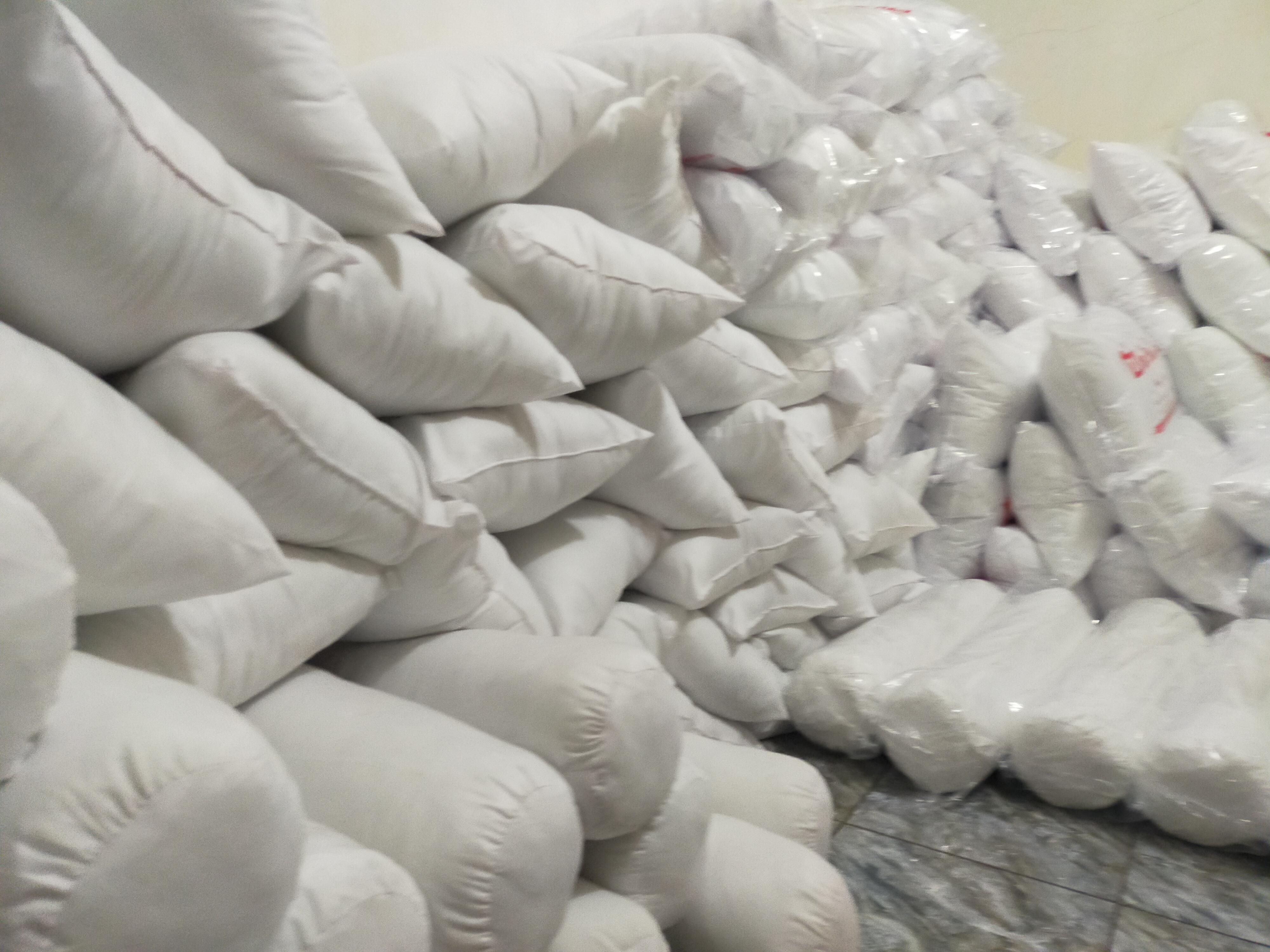 Product Introduction of Bantal Guling Tidur Set Hotel Silikon Bintang 5 Kain Katun Putih Bed 1