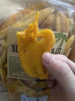 Product Review of Sale 1kg xoài vụn, xoài que, xoài sẫm màu (xơ nhiều hơn, vụn hơn, vị vẫn giữ nguyên) from Q**h T** 2