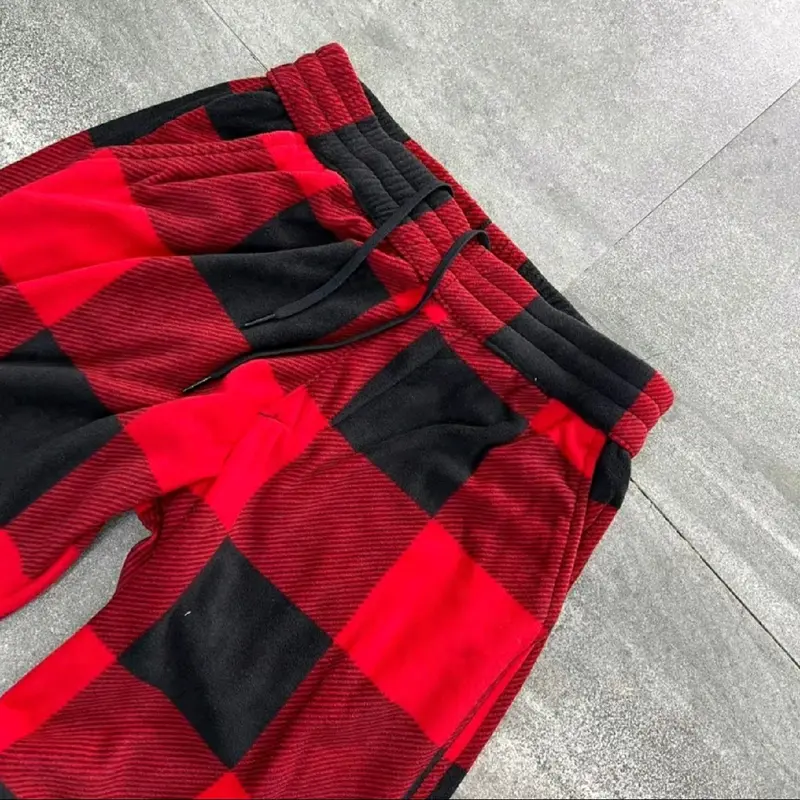 Celana Panjang Tartan Merah Viral untuk Pria dan Wanita 2