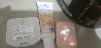 Product Review of Pixy Perfect Fit Liquid Foundation SPF35 PA++ Gratis Pixy UV Whitening Two Way Cake Refill Wajah from i**u 0