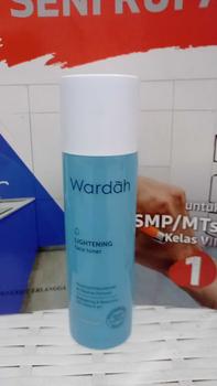 Product Review of Wardah Lightening Face Toner 125 ml Hydrating Toner from M** R** 0