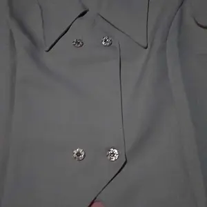 EVI VEST / VEST BASIC WANITA / Vest Atasan Wanita Crop EVI Vest  Casual Rompi