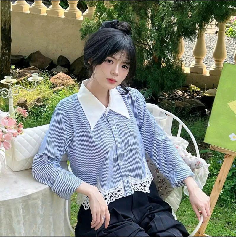  Áo Sơ Mi Phối Ren Cổ Phối Trắng Dáng Croptop Tay Dài năng động trẻ trung cá tính 