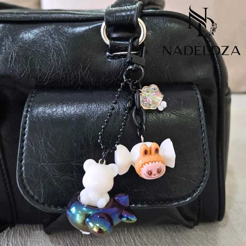 Nadeldza Mini Strap Chain Bag Charm Labubu Pesawat / Gantungan Tas Hp Karakter Labubu Lucu 6