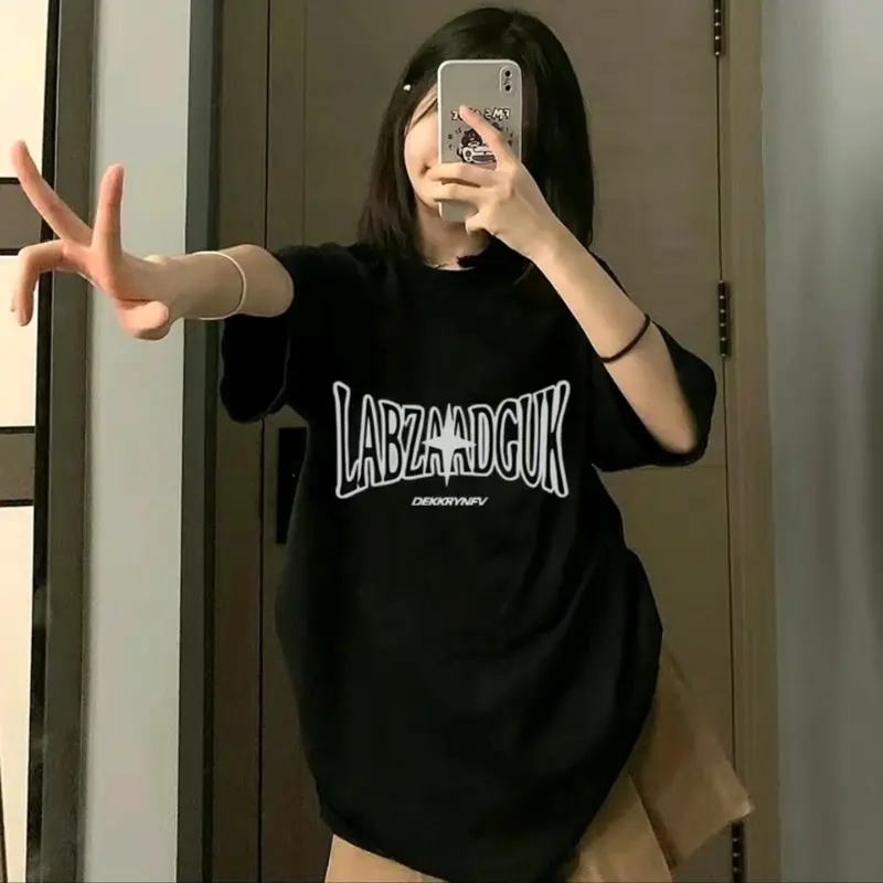 Alfabet retro bintang empat titik Kaos Pria Kaos Cotton|Kaos Cowok Distro|Baju Oversize Pria|Kaos Pria Premium Tebal| Kaos Lengan Pendek Pria|Baju Kaos Oversize Couple |Kaos Oversize Pria Kaos hitam Casual Fit Polos Combed Wanita Basic Unisex Katun 2