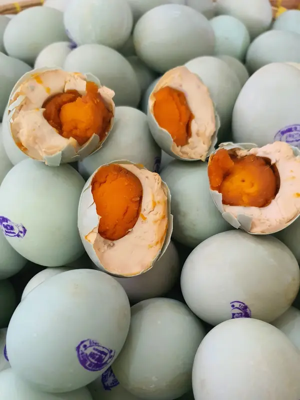 Telur Asin Fresh Premium Isi 10 Butir, Masir Gurih Pulen Telur Asin Bebek 1