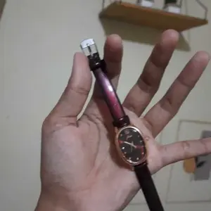 Loreo - Jam Tangan Wanita Kulit PU Model Oval Chic Watch Jam Cewek Desain Feminim