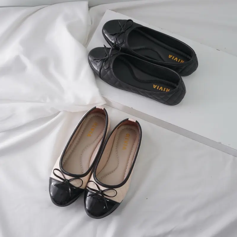 Sepatu Balet Kerja RIVIA Flatshoes Wanita Tali Iket Garis-Garis Empuk Sol Karet Hitam 3