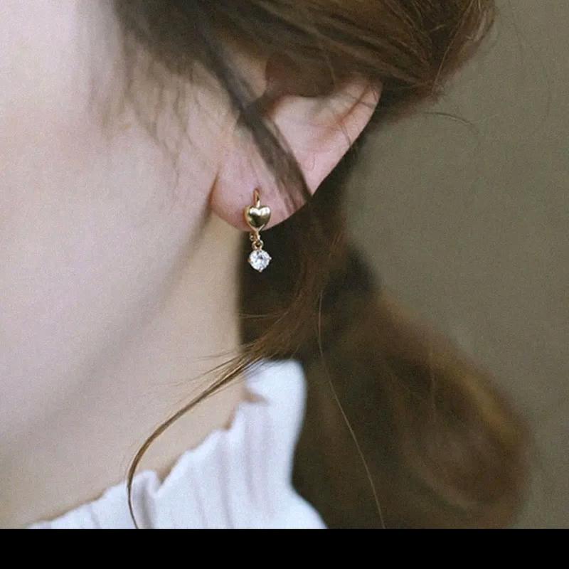 Anting jepit Love mata sircon anti karat Gold Earrings Elegan Aksesoris 0
