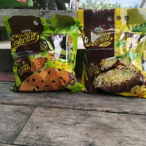 Bolu Rasa Pisang Coklat dengan Taburan Cokelat Pisang Lokelat Snack Lezat Tekstur Lembut Rasa Menggugah Selera Cocok untuk Camilan Sehari-hari