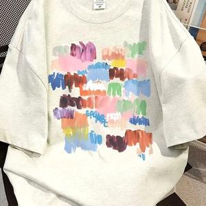 落書き英字プリント婦人用半袖Tシャツ、丸首、ゆったり、純綿カジュアルトップス、丸首、ショルダーベルト、ゆったりシルエット、通気性、肩落ちデザインプリントTシャツ夏のゆったりタイプ