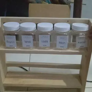 Rak Bumbu Dapur 2 Susun Komplit Dengan Fitur Gantungan Bumbu Sachet