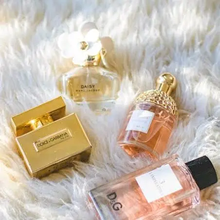 Parfum 30ml harga 50.000 get 2botol banyak Varian Aroma nya 3