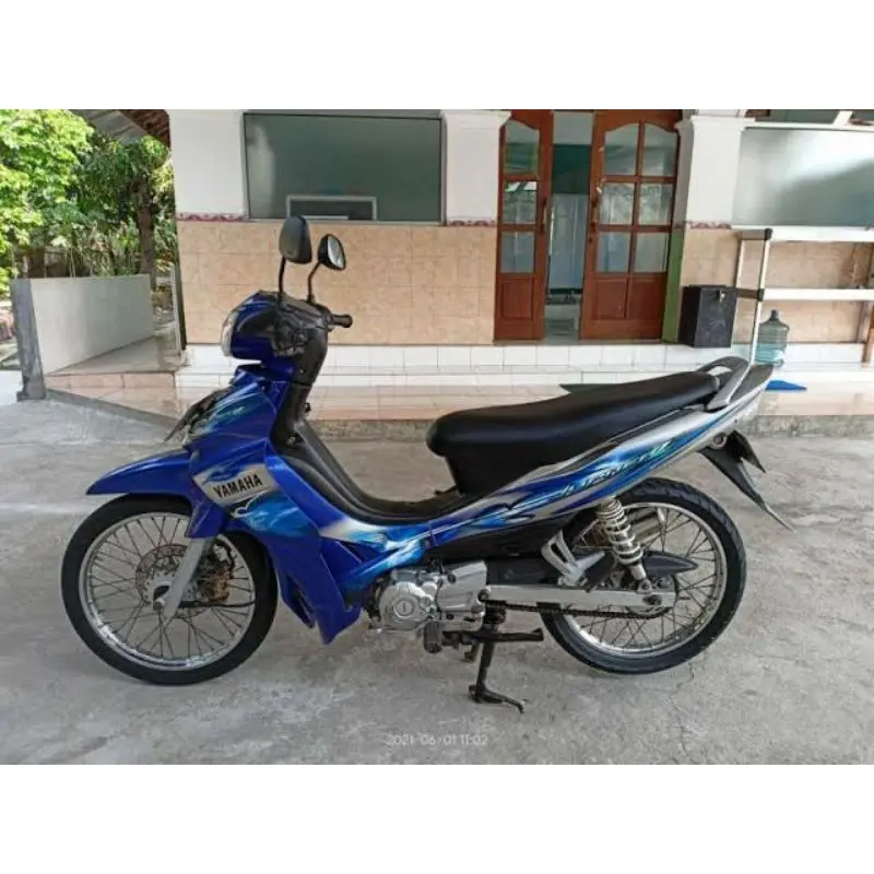 Striping original motor Jupiter Z Burhan Burung Hantu Tahun 2009 Aksesoris 6
