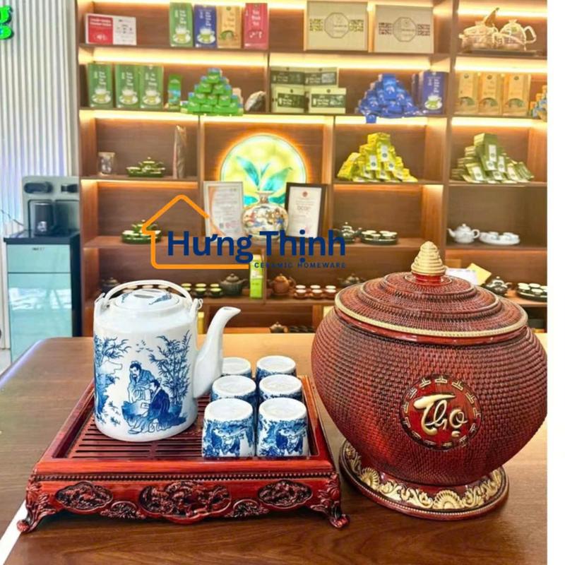 Hưng Thịnh Combo Giỏ Ủ Trà Giữ Nhiệt,Ấm Tích Gốm Bát Tràng 1.5L 6 Ly Sứ Khay Trà Nhựa Tiện Ích