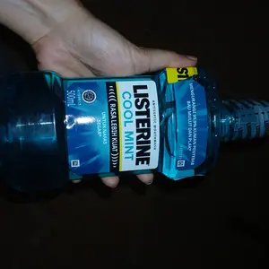 LISTERINE Coolmint TwinPack Mouthwash 500ml - Cairan Obat Kumur Antiseptik - Membersihkan Gusi