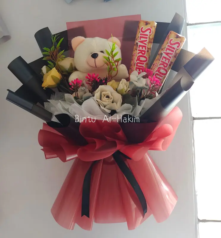 Buket Bunga Artificial Boneka & Cokelat Isi 1 dan 2 / Buket coklat /  Buket valentine / Buket Anniversary / Buket Ulang Tahun / Buket Wisuda / Buket  Chocolate dan Boneka Hadiah Pesta 0