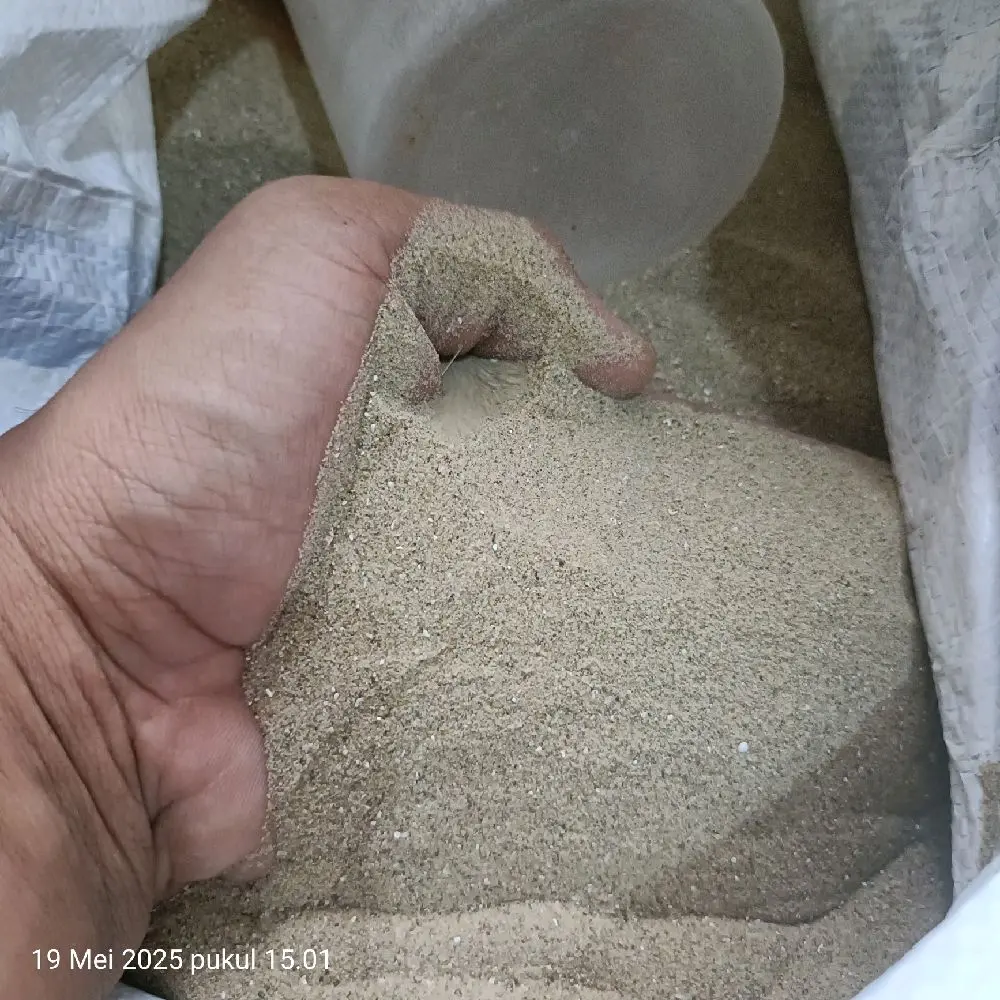 Pasir pantai coklat 1 kg untuk aquarium atau mainan anak anak