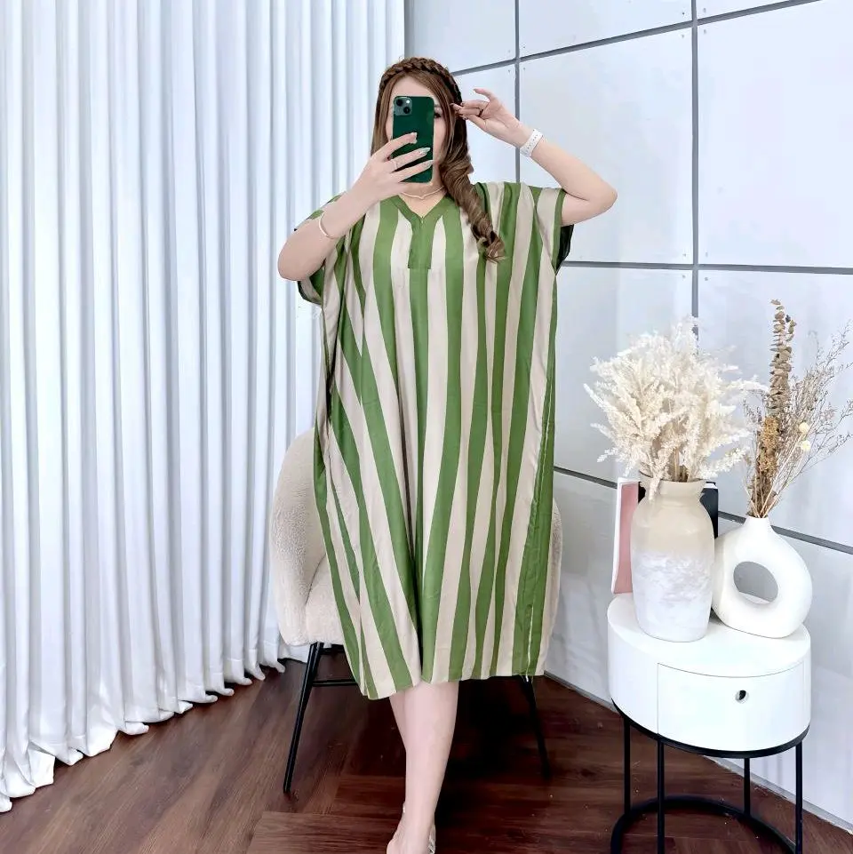 Daster Lowo Terbaru 2025 Rayon Premiumadem dengan Motif Kaftan Salur dan Kancing Hidup - Muslim, Nyaman