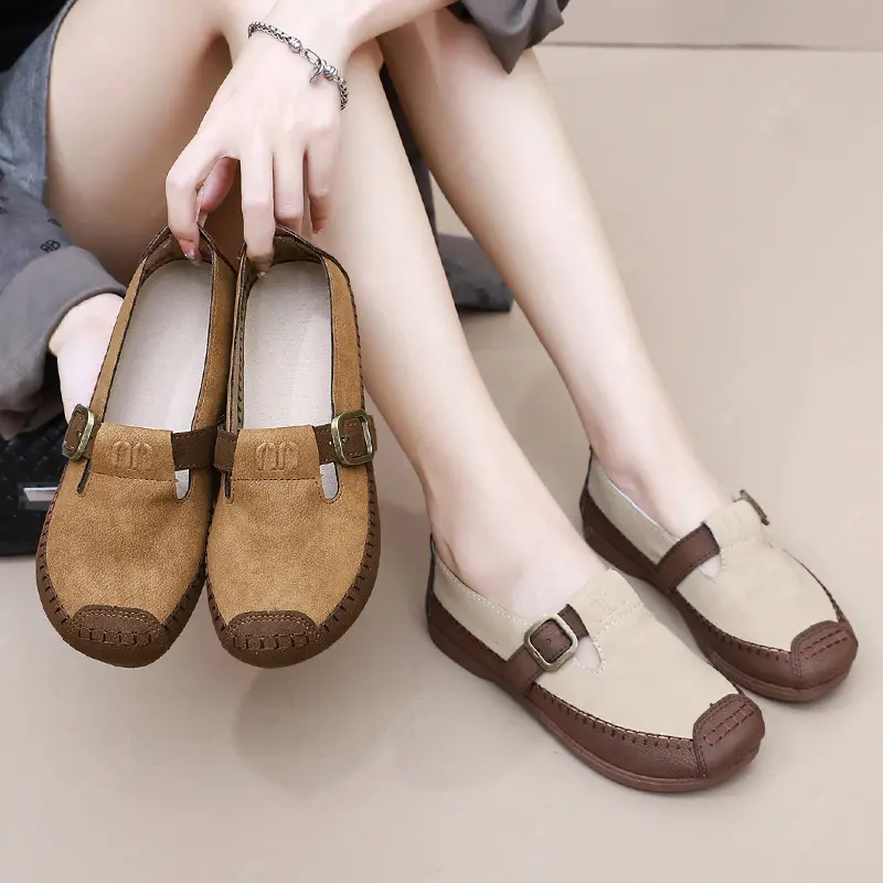Women's flat single shoes. New styles for spring and autumn 2025. Soft-soled mother's shoes. Stylish, versatile, and casual Doudou shoes for women.
