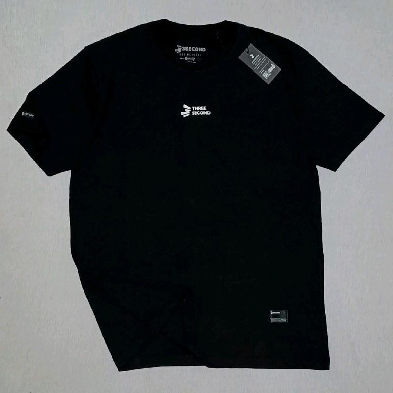 Kaos Distro Cowok Kode221 Lengan Pendek Santai Baju Pria  Atasan Oblong Nyaman Katun Combed High Logo Sablon Keren Simple Tshirt Branded 4