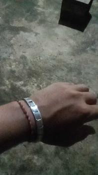 Product Review of gelang tangan titanium ukuran all size from n**. h**a 0** 0