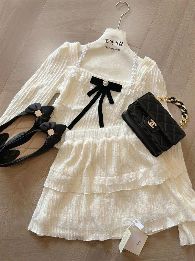 【Rok Gaya Yang Sama ROSE】 Set Rok Pendek Dua Potong Renda Wanita Korea/Atasan Pendek Kasual dan Set Rok Dua Potong