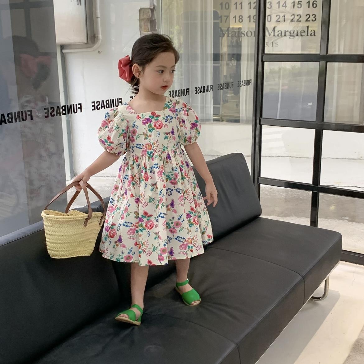kebei-Gaun musim panas baru untuk anak perempuan modis manis dan imut dengan motif bunga mawar Fashion Kids kebei-Gaun musim panas baru untuk anak perempuan modis manis dan imut dengan motif bunga mawar Fashion Kids