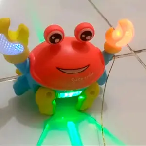 Mainan anak hewan kepiting bisa berjalan dan bergerak menyala dan bersuara Baterai Toys Kado Hadiah