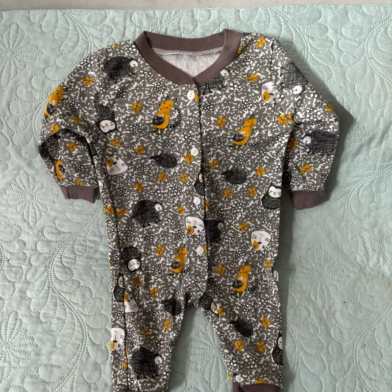 Jumpsuit Anak usia 0-6 bulan. Untuk semua musim bahan adem dan lembut 2