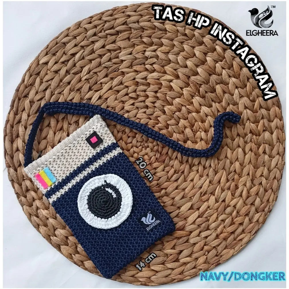 Tas selempang rajut motif Instagram Wanita