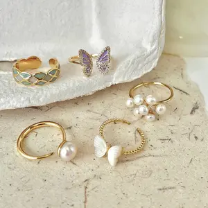 【zhamus】Cincin Kupu-kupu Wanita Desain Niche Cincin Unik Mutiara kelas atas Z