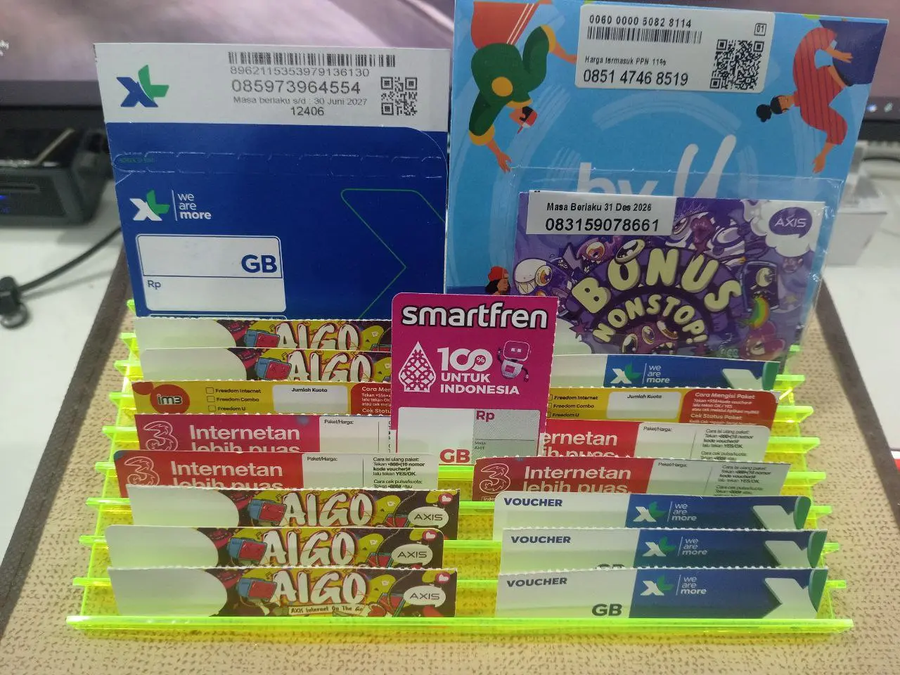 Akrilik tempat kartu perdana / voucher Akrilik rak kartu perdana / voucher cocok untuk konter pulsa