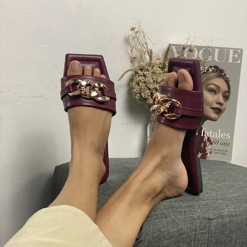 CHELLTIC Sandal Selop Flat Teplek Wanita Terbaru|Sendal Teplek Korea Casual Aksen Rantai Size 37 - 40 Slop Slip On Empuk Flat Cewek Women Shoes 38 39 Trendy Nyaman Modis Dan Elegan Karet 4