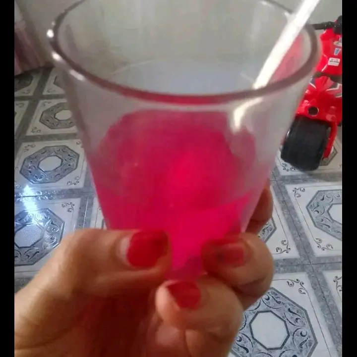 Liskya colagen(suplemen kecantikan) minuman serbuk yg membantu melembabkan dan mencerahkan kulit dari dalam