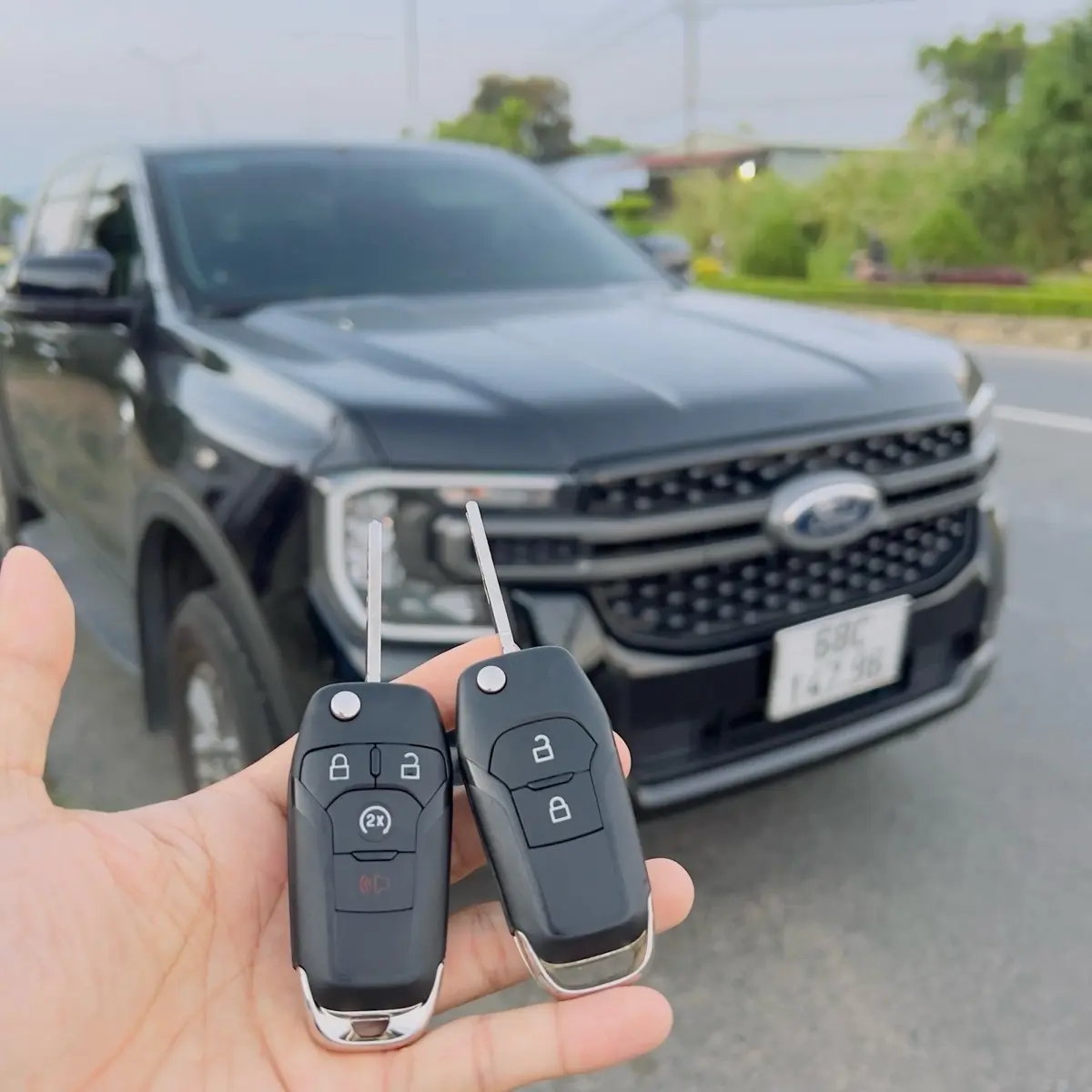 Chìa khoá đề nổ từ xa XLS hàng zin