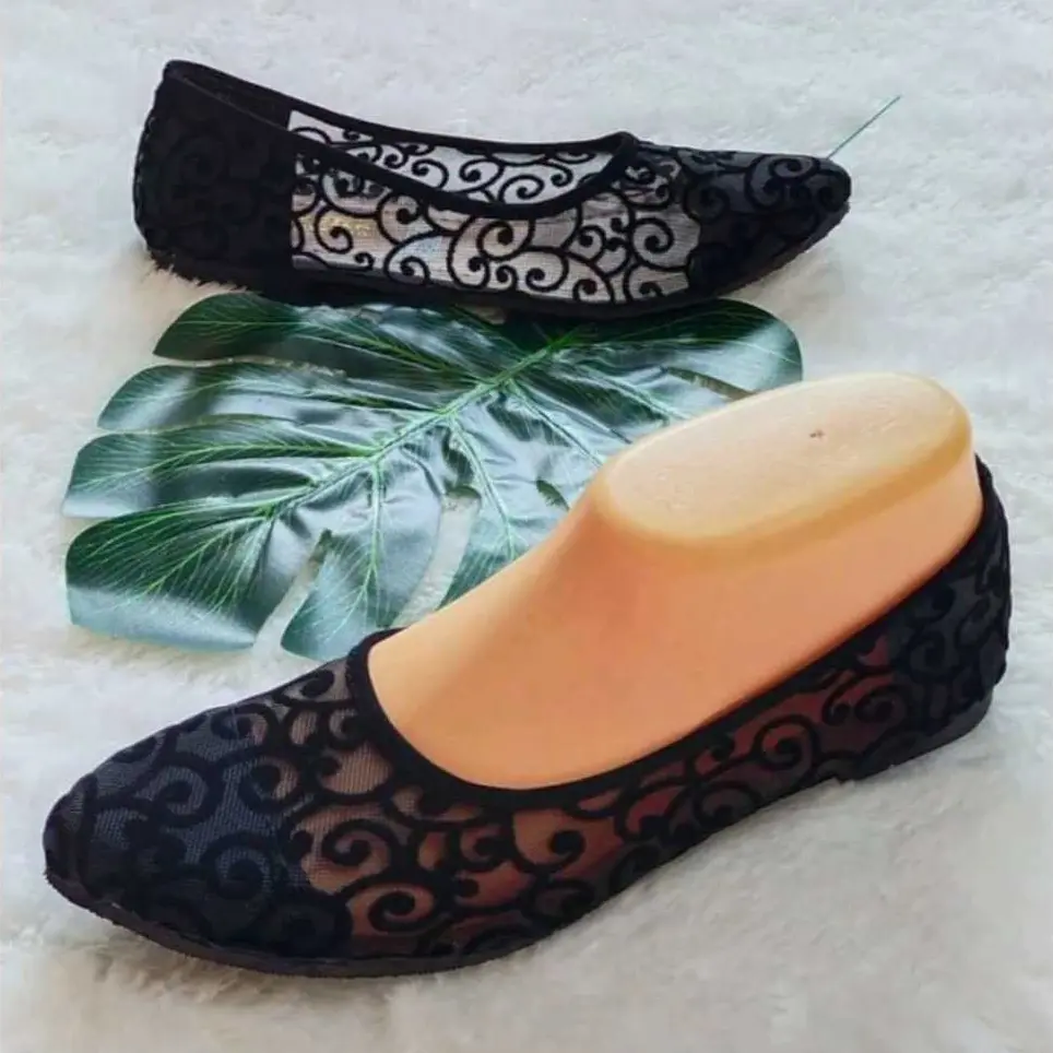 Sepatu Flat Shoes Wanita Sepatu Burkat Batik Casual