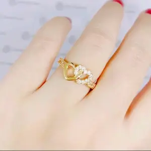 Cincin Wanita Titanium Elegan Motif Love Gandeng Korean Style Anti Karat Anti Luntur Terbaru dengan Desain Cantik dan Tahan Lama