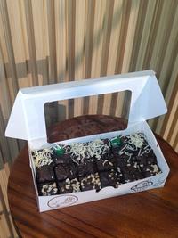 Gambar Brownies Panggang Coklat Premium Brownies Lembut Fudgy Dessert Ulang Tahun Hampers Hadiah Manis - Gaby Bella Florist & Cake - 10x20 dari Gaby Bella Florist Kota Administrasi Jakarta Selatan 5 Tokopedia