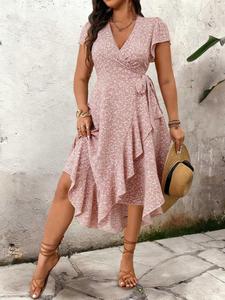 Vestido midi cruzado floral de moda con mangas volantes, tallas curvas y grandes, estilo casual para verano, ropa Y2K, atuendos vacacionales, estilo callejero moderno, uso diario y citas, elegante para fiestas