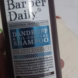 Barber Daily Dandruff & Oil Control Shampoo Bottle 165 mL