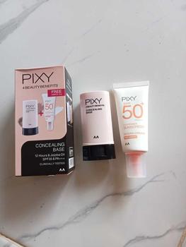 Product Review of Pixy Perfect Fit Liquid Foundation SPF35 PA++ Gratis Pixy UV Whitening Two Way Cake Refill Wajah from i** k** 1